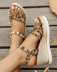 Von Elsen™| Solene Leoparden-Plateausandalen